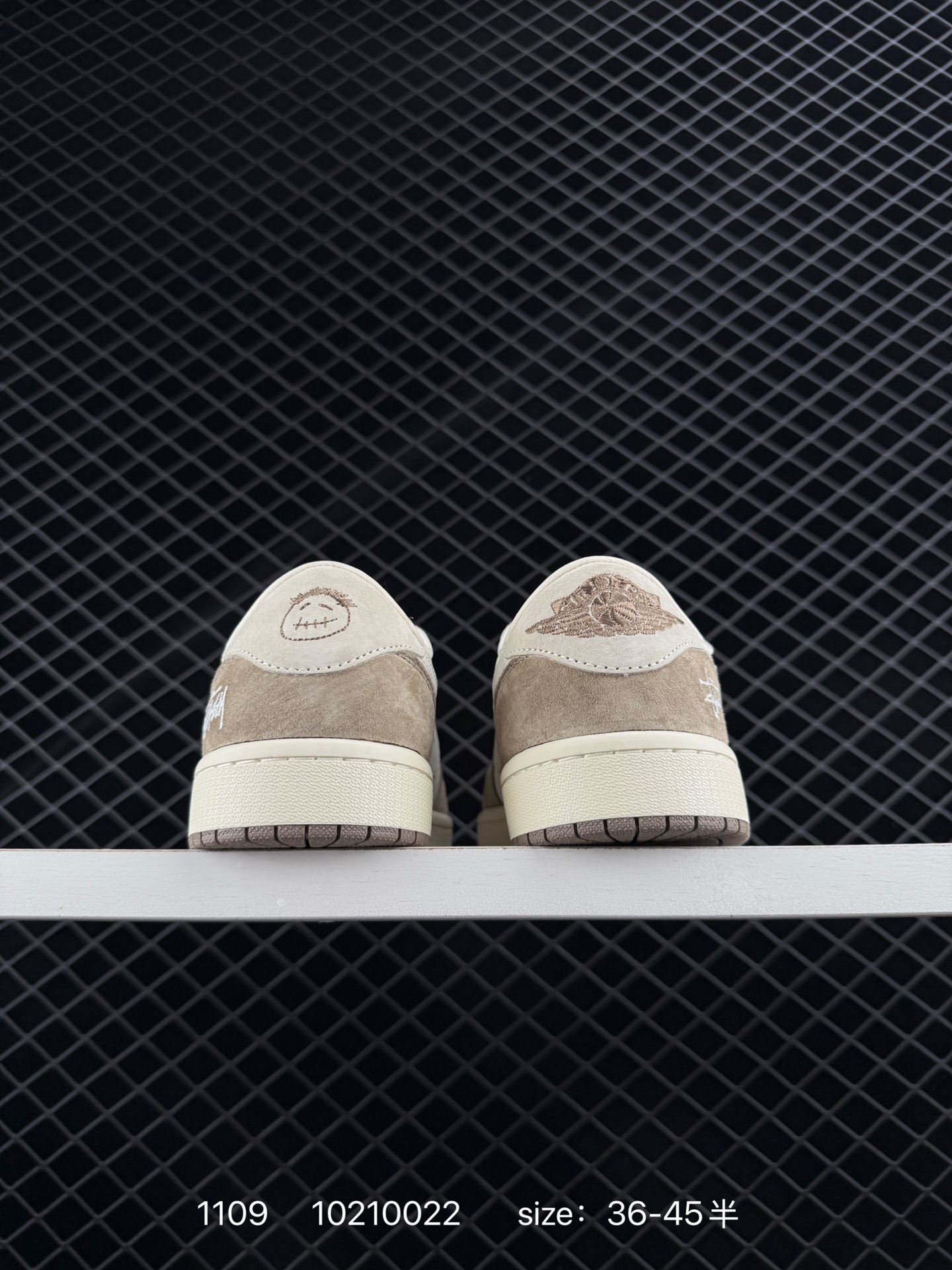 Nike Air Jordan 1 x Travis Scott AJ1